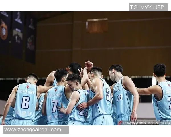 杭州足球队荣登足球状态排行榜第七名展现出色竞技实力 杭州足球队荣登足球状态排行榜第七名展现出色竞技实力