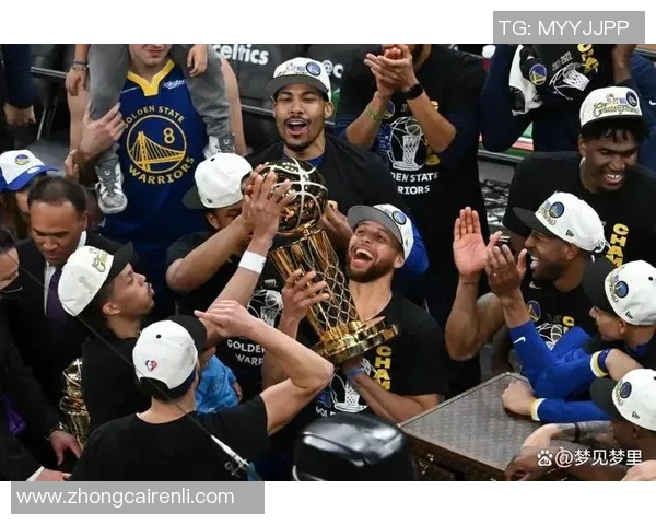 2017年鹈鹕勇士对决回顾:季后赛的激情与荣耀之战 2017年鹈鹕勇士对决回顾:季后赛的激情与荣耀之战